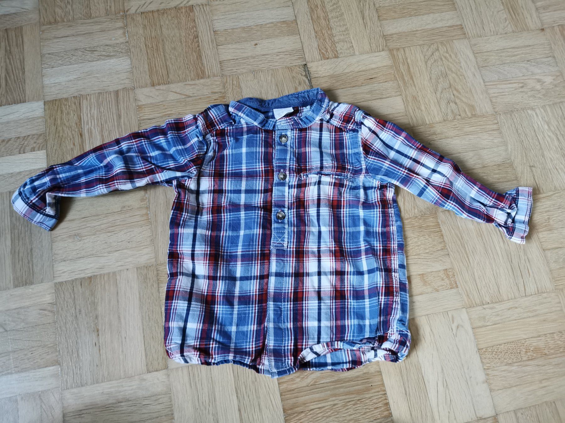 H&M Camicie, Top & T-shirt: Hemd H&M Gr. 80 – Usato da Stäfa venduto da flamingo_17 1