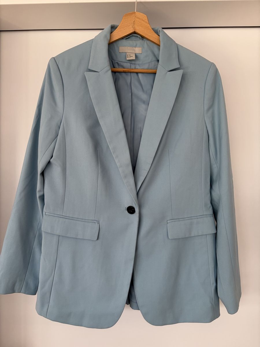 H&M Jacken: Damen Blazer hellblau Grösse 40 – Gebraucht aus Zürich von Ambrette9 1