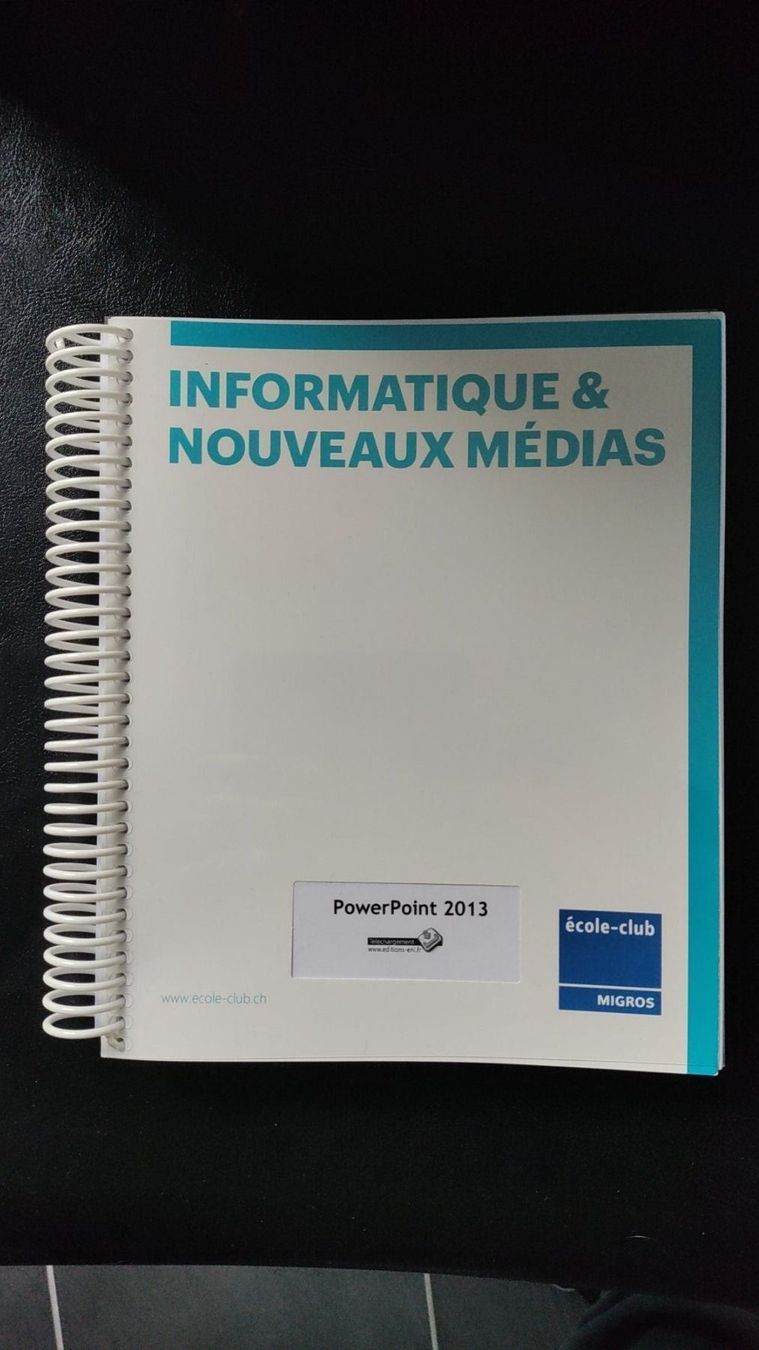 Libri: Livre PowerPoint 2013 Master – Nuovo (secondo la descrizione) da Avry-devant-Pont venduto da OBoss