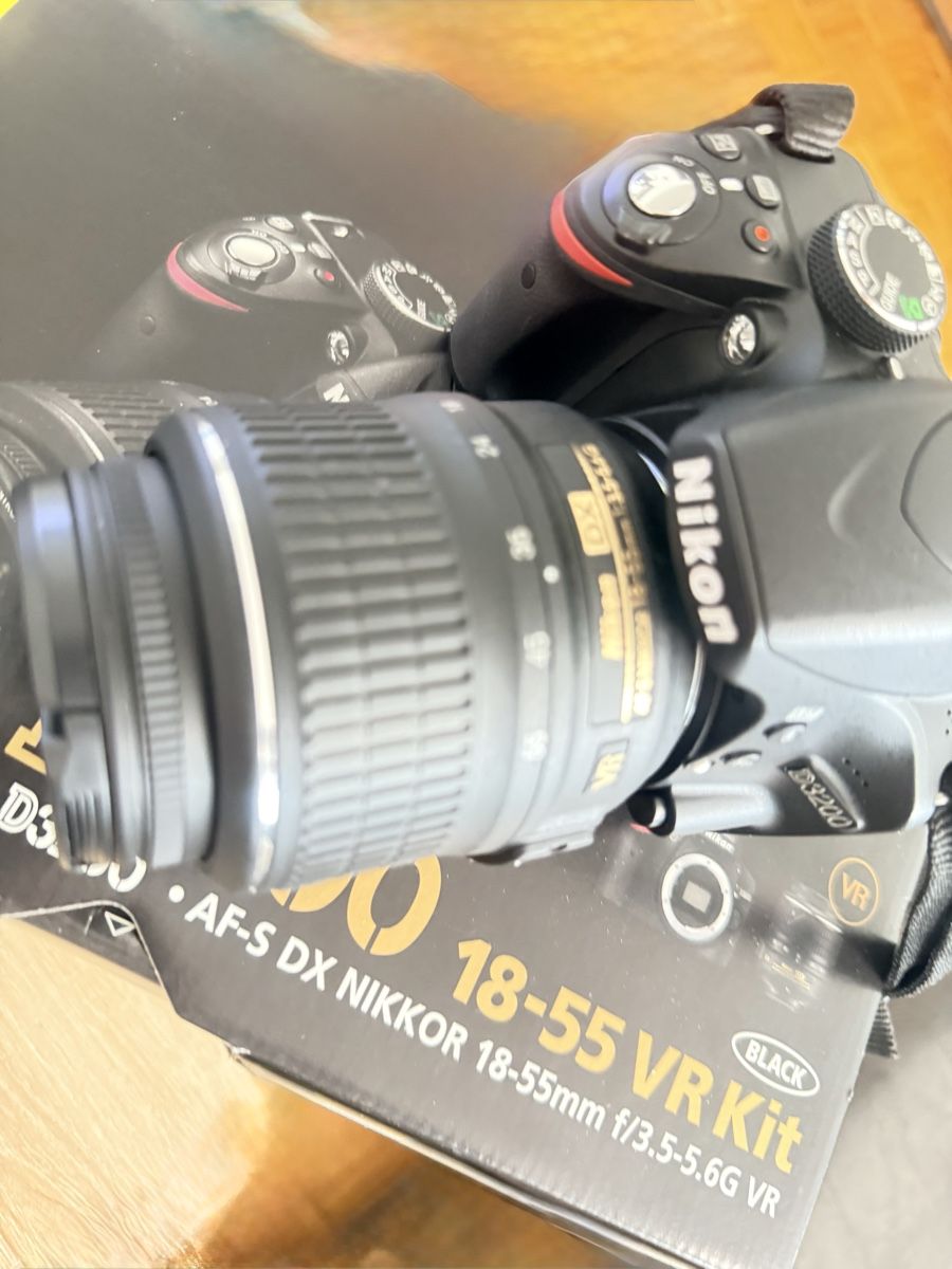 Nikon Fotocamera: NIKon D3200 18-55 vr kit – Nuovo (secondo la descrizione) da chêne-bougeries venduto da mandra04 2