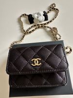 Chanel Mini-Flap-Kartenetui mit Kette