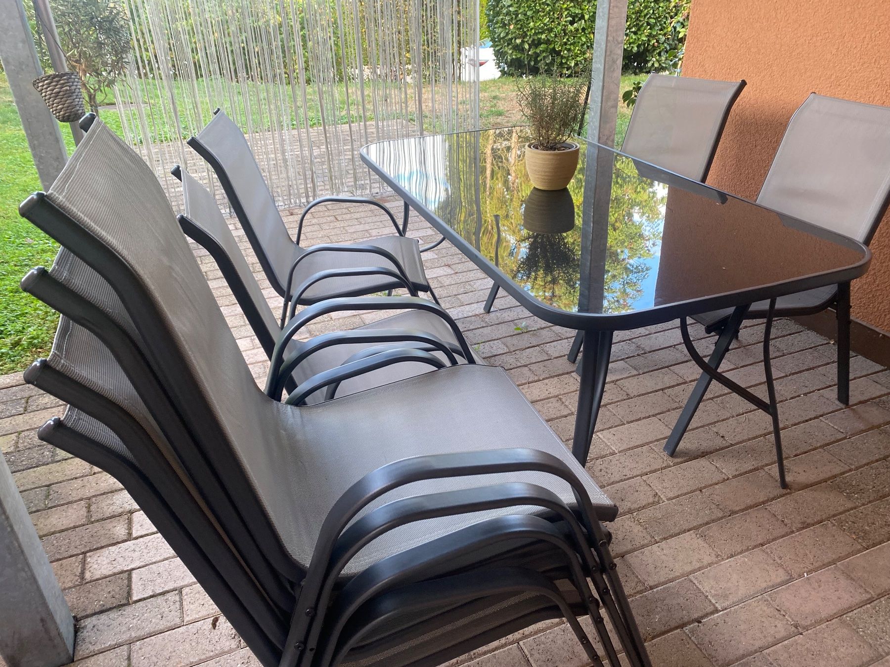 Tavoli: Gartentisch mit 8 Stühlen – Usato da Zumikon venduto da Yannii 1