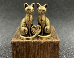 Messing Katzenpaar – Liebeskatzen mit Herz – Handgefertigte