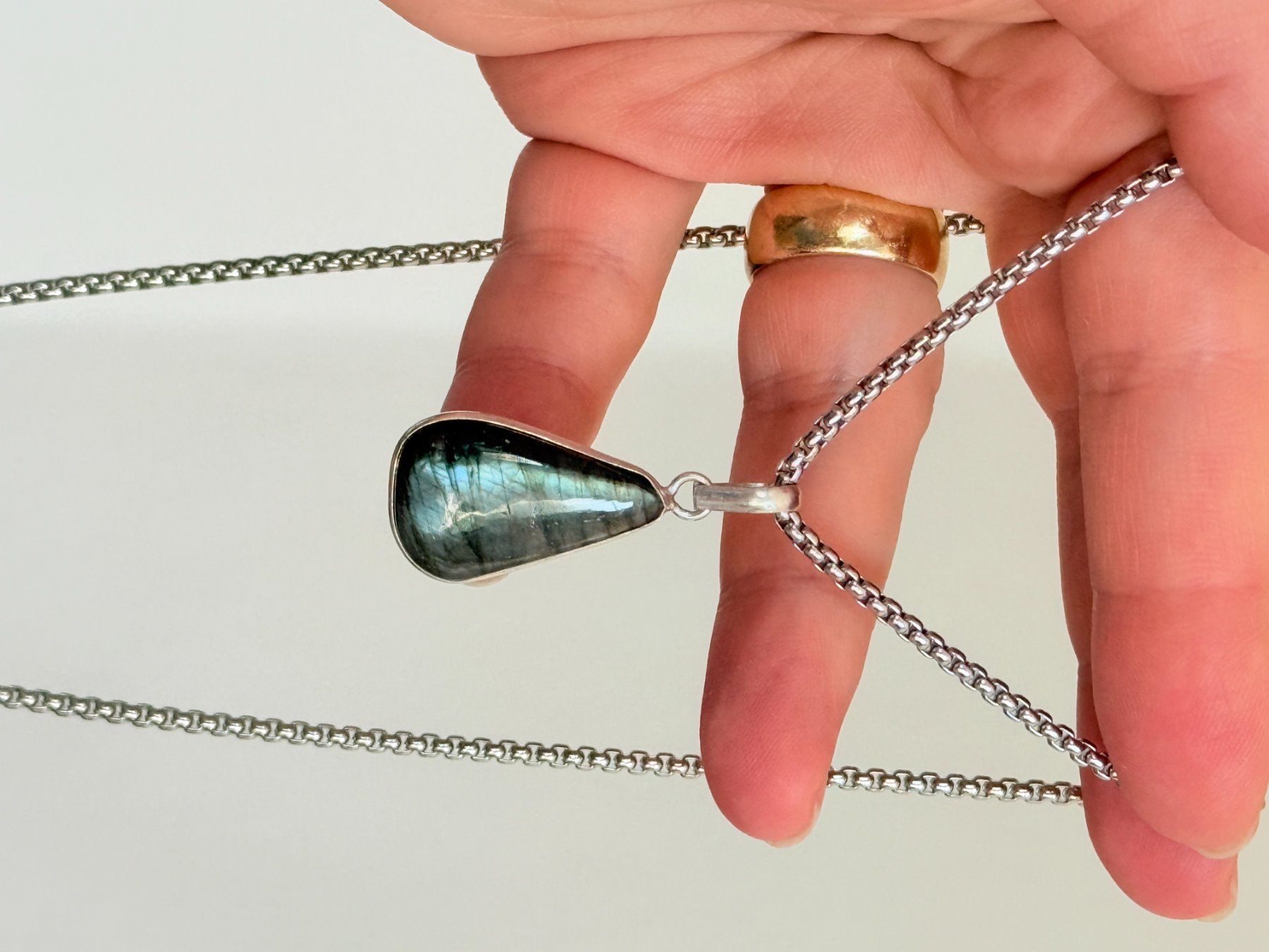 Catenine: Labradorite necklace – Nuovo e nell'imballaggio originale da Genève venduto da AGBERG 3