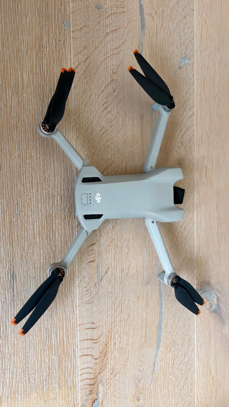 DJI RC Kits de montage: Neuwertige DJI MINI 3 RC-N1 Combo, Org. Controller & Akku – Neuf avec emballage d'origine à Wilen b. Wollerau par gpanzera 5