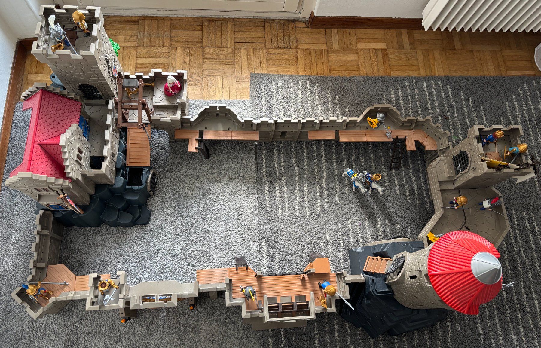 Playmobil Giocattoli: Playmobil Ritterburg – Usato da Zürich venduto da IlkaK 1