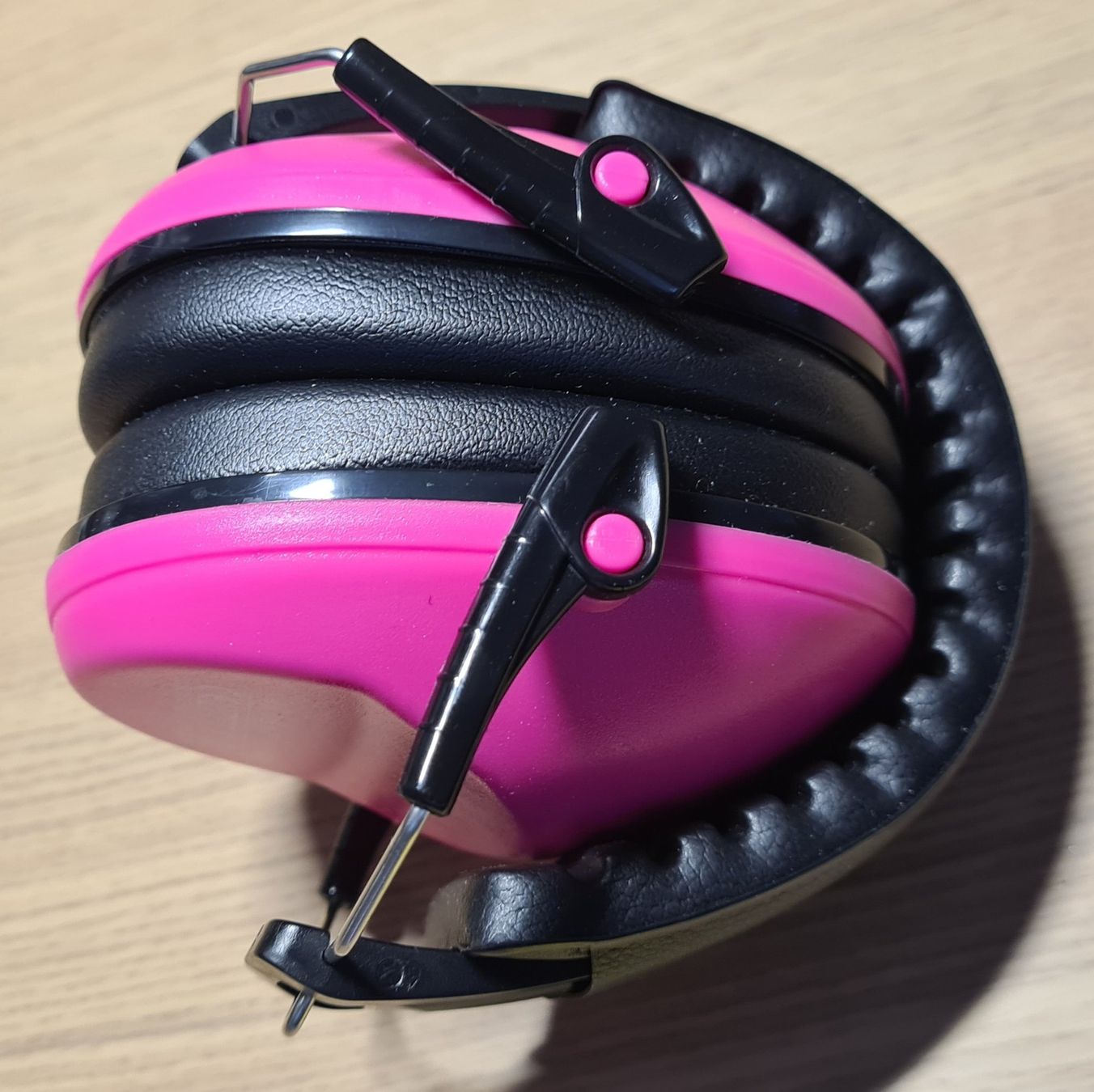 Kopfhörer: Vanderfields Gehörschutz - Lärmschutz Kopfhörer - Rosa – Gebraucht aus Zürich von Agios 4