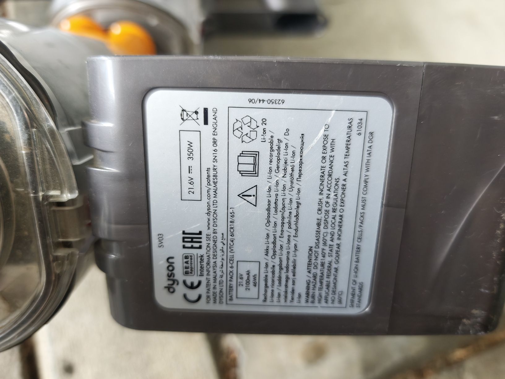 Dyson Aspirapolveri & Accessori: 6 Staubsauger Dyson v10 ab 1-.fr – Usato da Sarnen venduto da Laut_musik 3