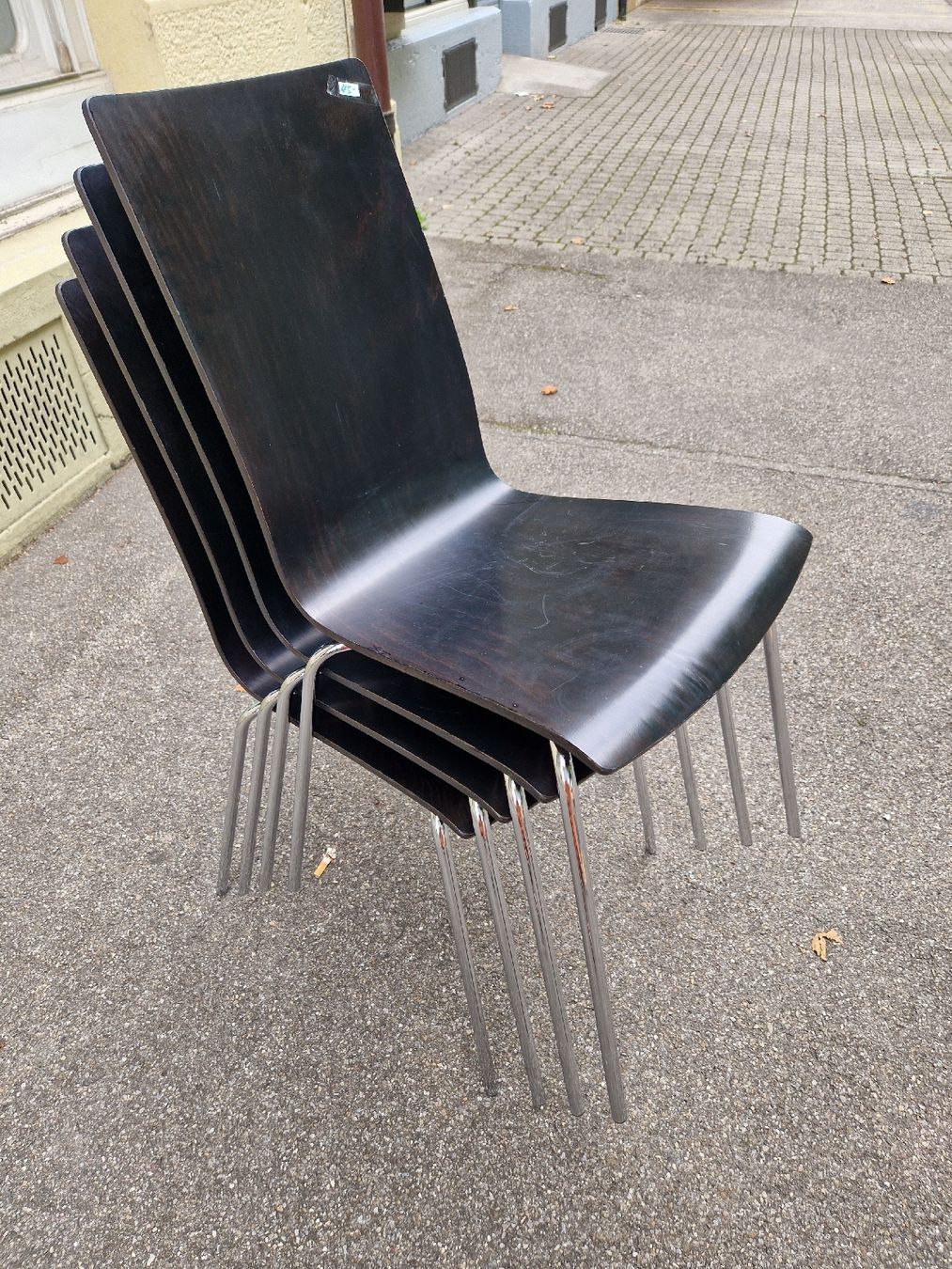 Stühle: Stapelstühle beste Qualität – Gebraucht aus Mörigen von Clio111