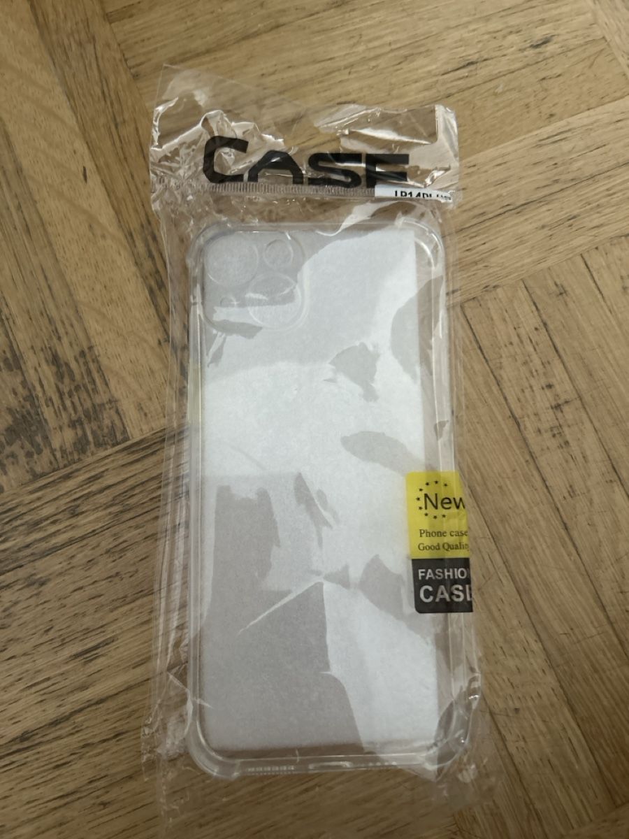 Cover & Protezioni schermo: Iphon 14 plus oder 15 plus Hüüle Neu – Usato da Dulliken venduto da Lindt.1845
