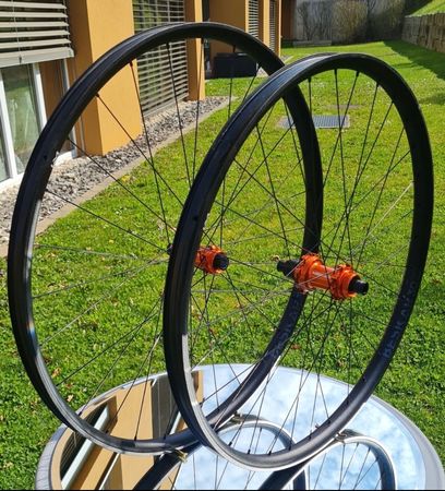 Laufradsatz NEWMEN Beskar 30 Base Enduro 29 + 27.5 Zoll