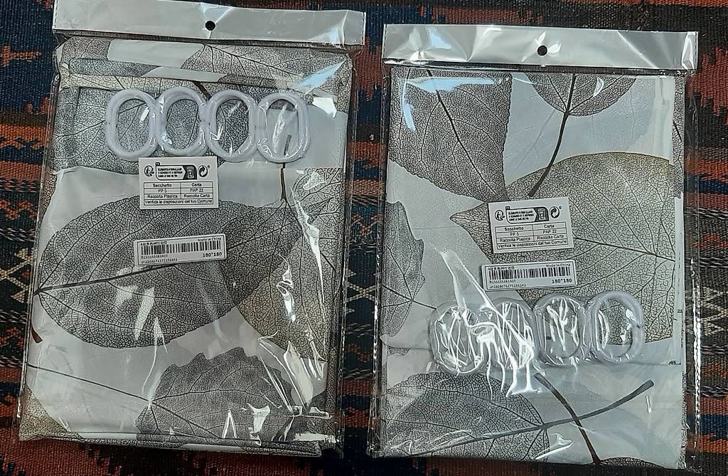 Duschen: 2 neue Duschvorhänge 180 x 180 – Gebraucht aus Birmensdorf ZH von hei_g9kb