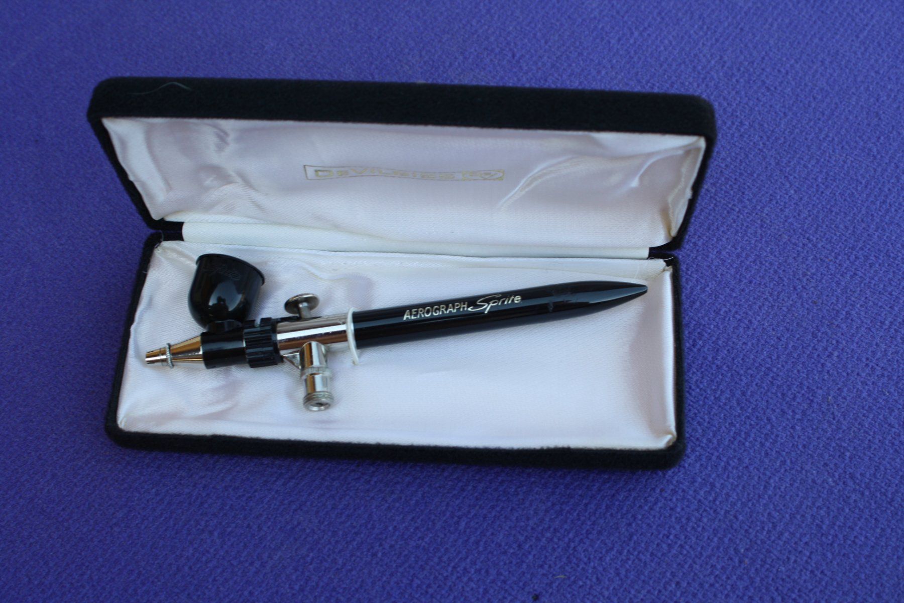 Tous les outils: AIRBRUSH SPRITZPISTOLE DEVILBISS AEROGRAPH SPRITE – D'occasion à Wauwil par Pneuedy 1