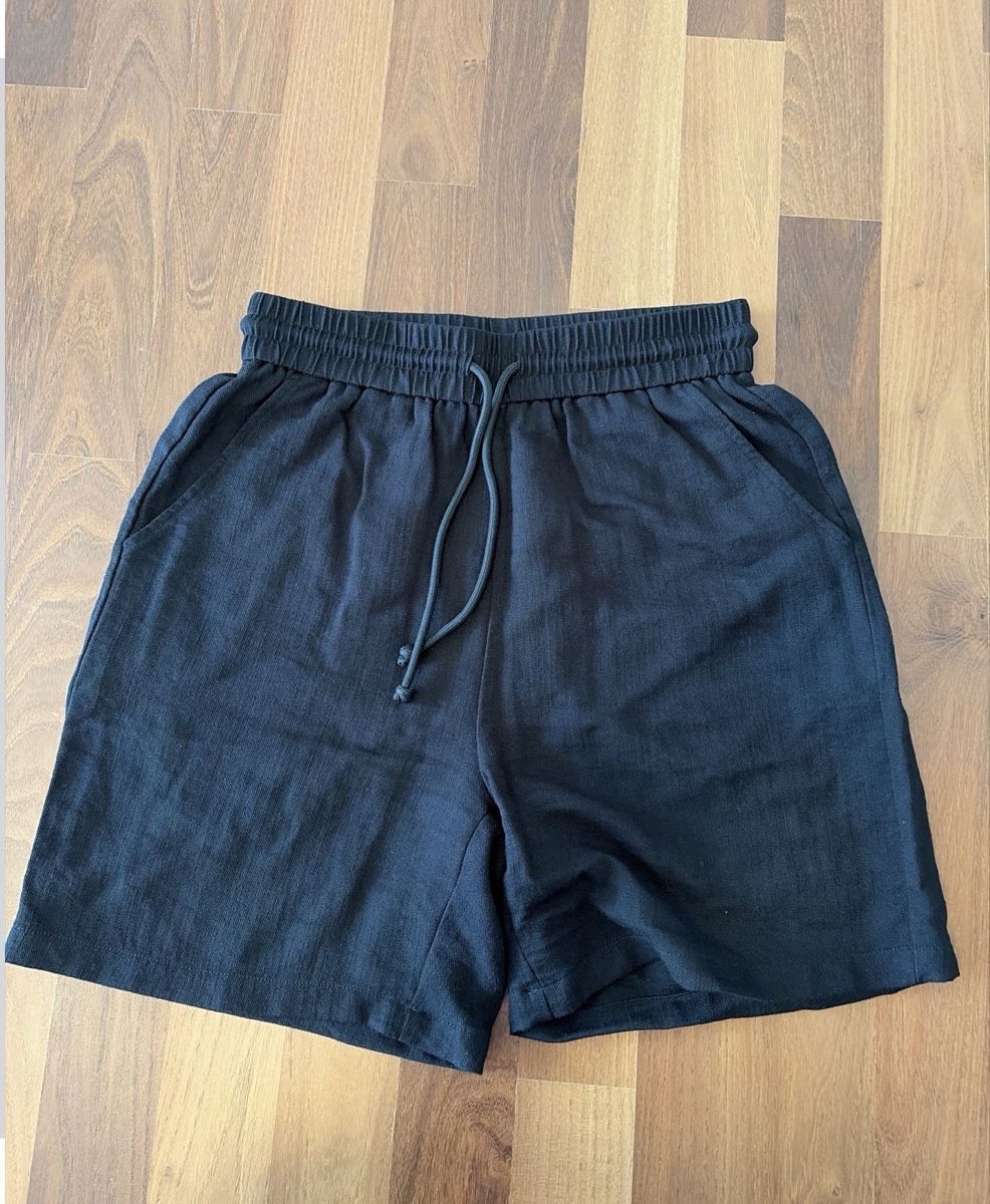 Pantaloni: Shorts von Halara – Usato da Henau venduto da martina_1998 2