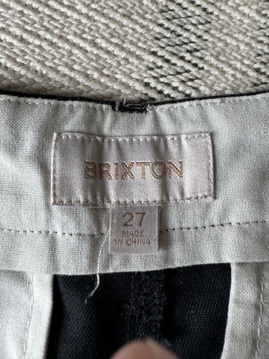 Pantaloni: BRIXTON Damen Stoffhose schwarz Gr. 27 – Usato da Solothurn venduto da coko01 1