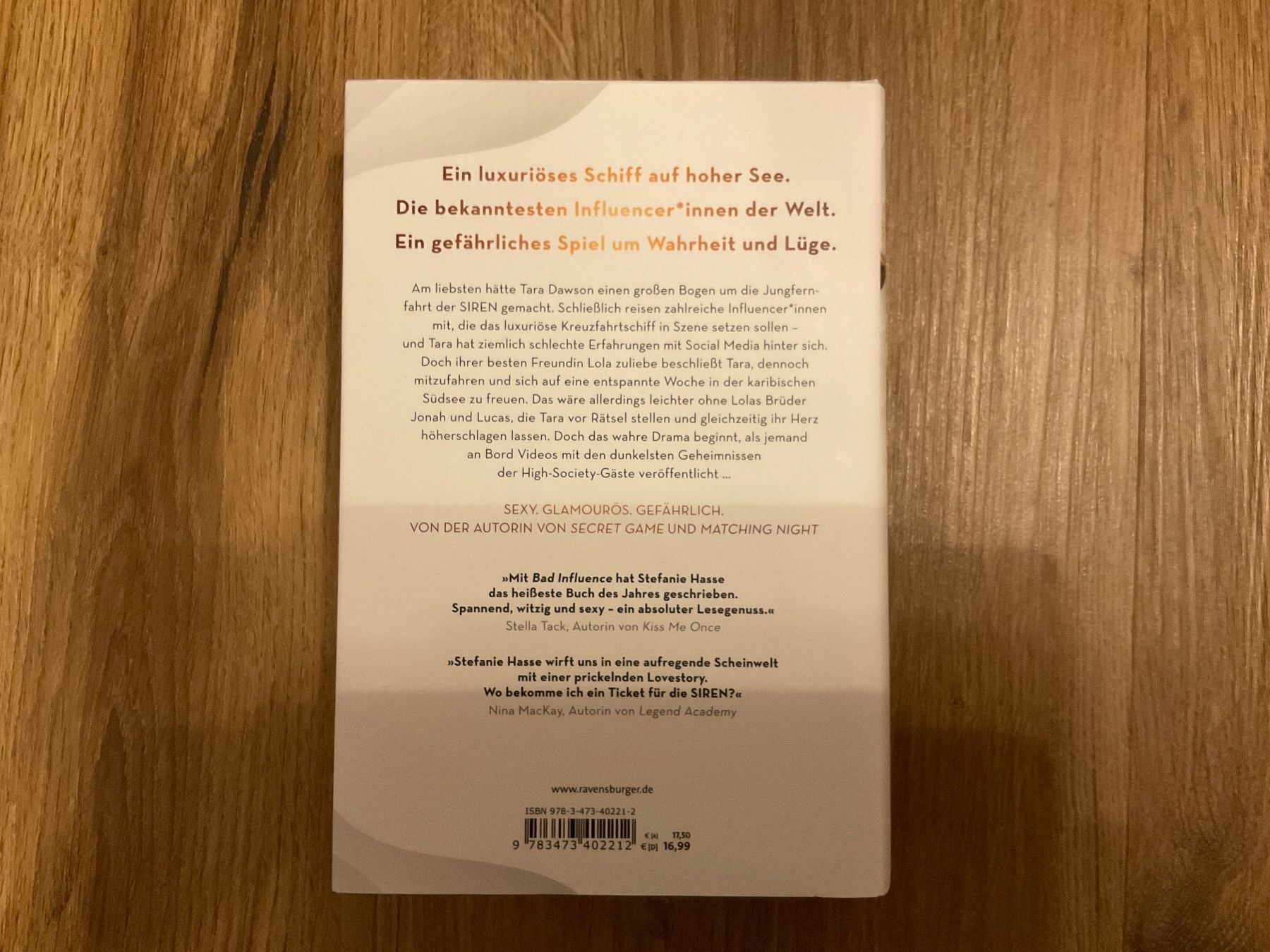 Libri: Bad influence - Stefanie Hasse SPECIAL EDITION – Nuovo (secondo la descrizione) da Winterthur venduto da emma_zw 1