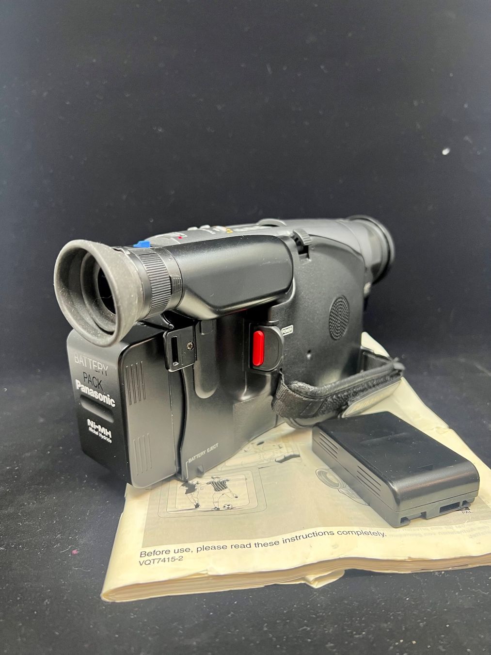 Panasonic Videocamere: Panasonic VX22 VHS-C Movie Camera kit Complet – Usato da Sion venduto da ROBY_ROBY_ROBY 3