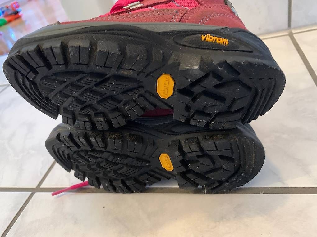 Schuhe für Jungen: Scarponcini trekking bimba num 25 – Gebraucht aus Paradiso von tir_2mpx 1