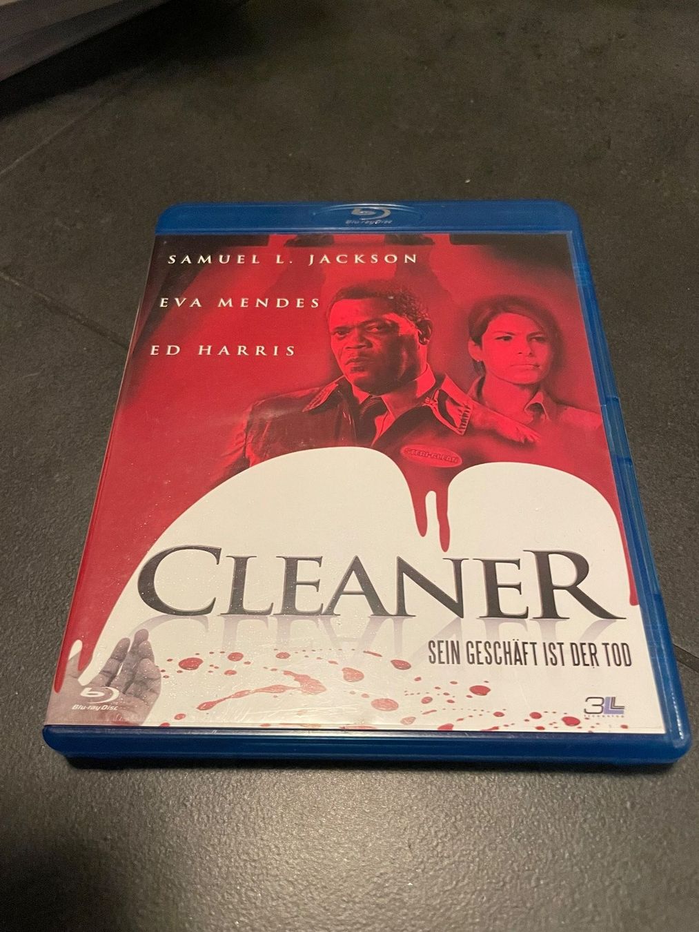 Tutti i DVDs: Cleaner - Sein Geschäft ist der Tod [Blu-ray] – Usato da Eschen venduto da 33shaggy33