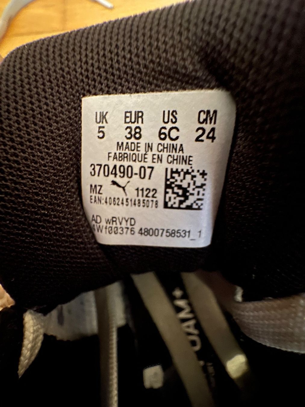 Puma Scarpe da uomo: Puma Schuhe weiss/rot Gr. 38 – Usato da Weinfelden venduto da Kud 3