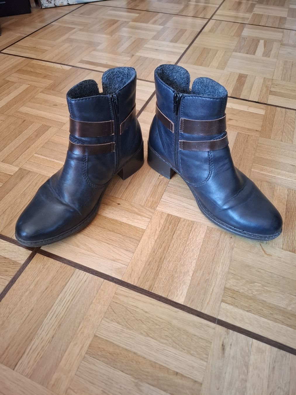 Rieker Scarpe da donna: Bottines en cuir taille 38 – Usato da La Tour-de-Peilz venduto da Marin_nette 1