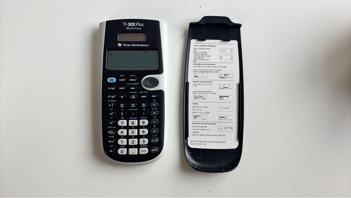 Texas Instruments Calcolatrici tascabili: Taschenrechner Texas Instruments TI-30X Plus gebraucht – Usato da Zürich venduto da carlmitk