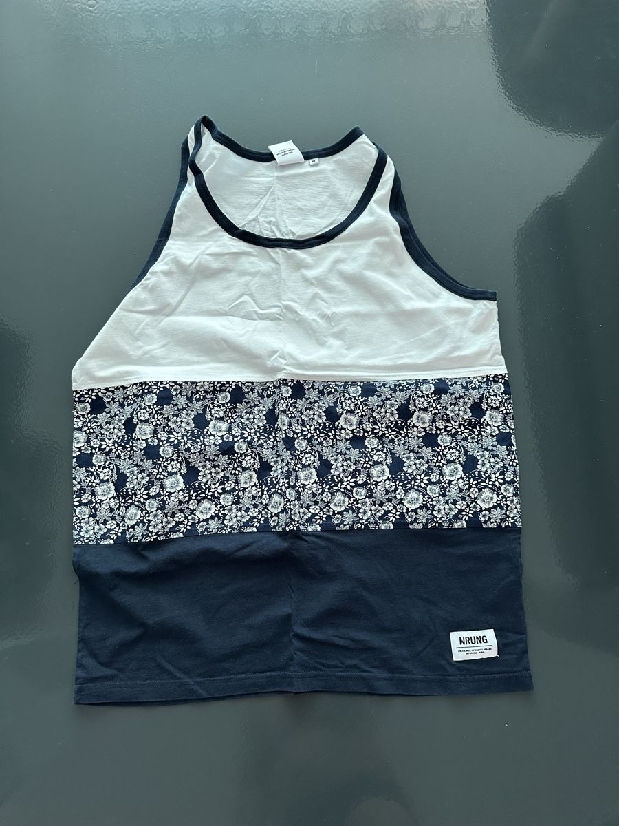 T-shirt: 5x tank tops – Usato da Schlieren venduto da James1010