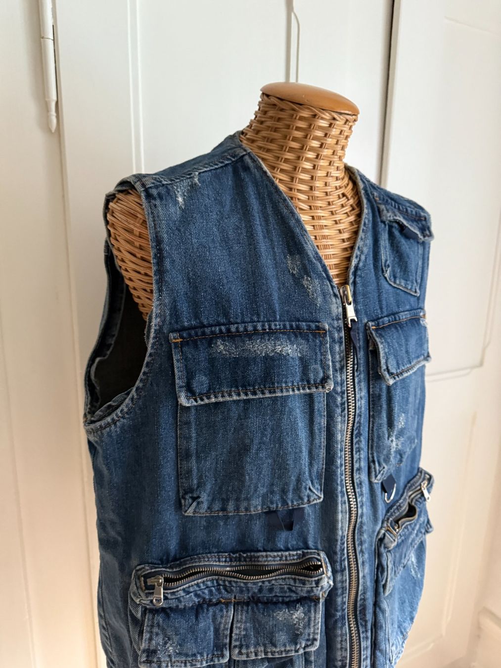 Zara Gilet & Giacche senza maniche: ZARA- Jeansweste Gilet blau M – Usato da Zürich venduto da Diazaio 1