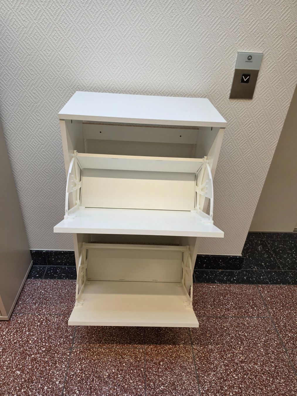 Ikea Schränke: IKEA Schuhschrank BISSA – Gebraucht aus Zürich von Junge03