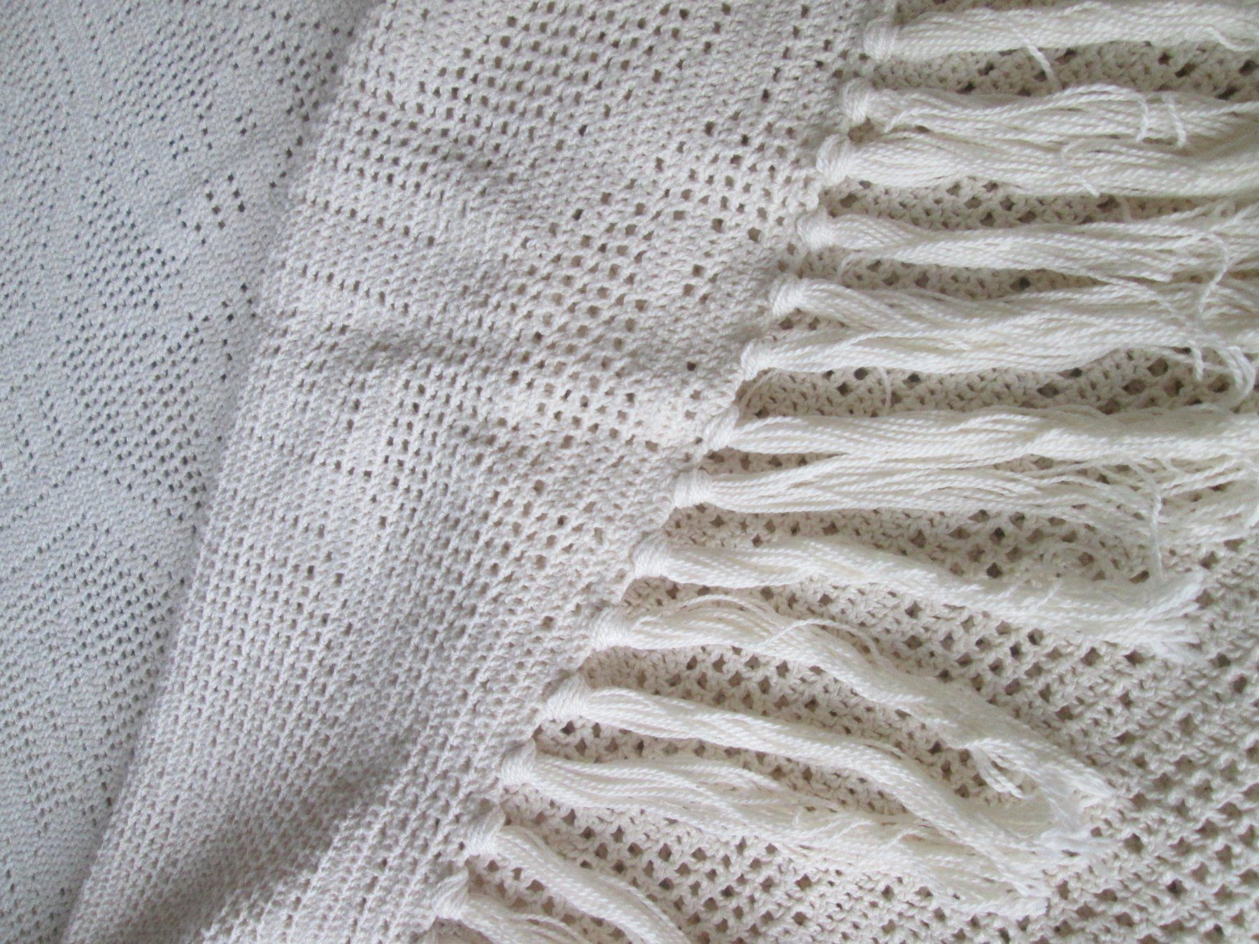 Coperte: Handgefertigte Tagesdecke – Usato da Sementina venduto da babucia 3
