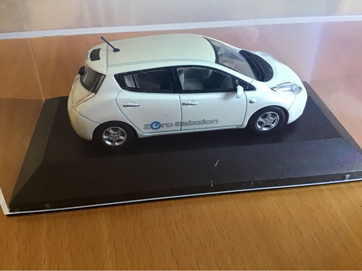 Nissan Modellautos: Nissan Leaf Modellauto weiss  – Neu (gemäss Beschreibung) aus Stetten AG von nils13