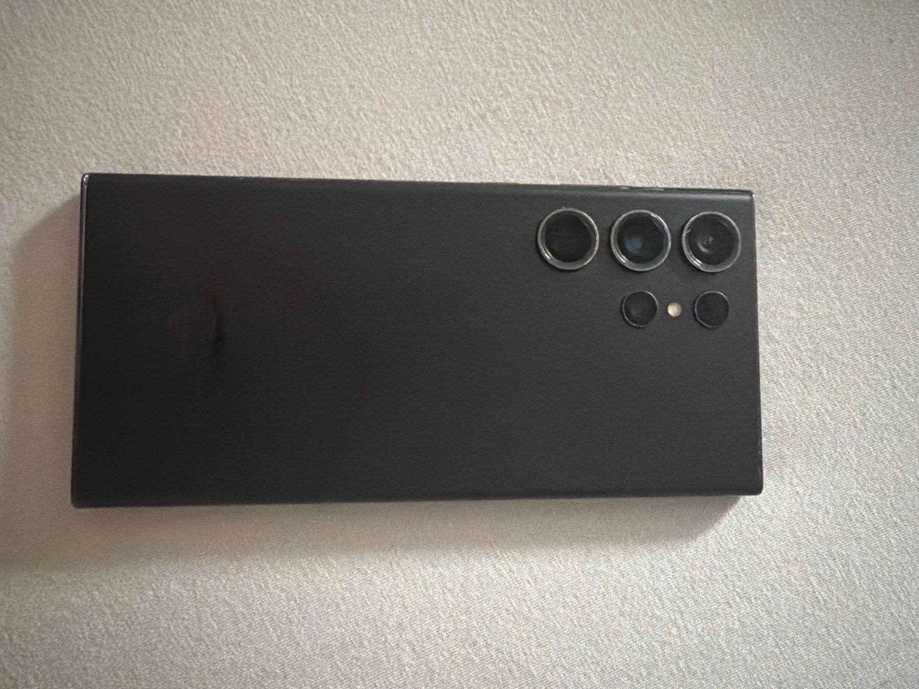 Samsung Handys / Smartphones: Galaxy S23 Ultra – Neu (gemäss Beschreibung) aus Lachen SZ von luc_r98n 1