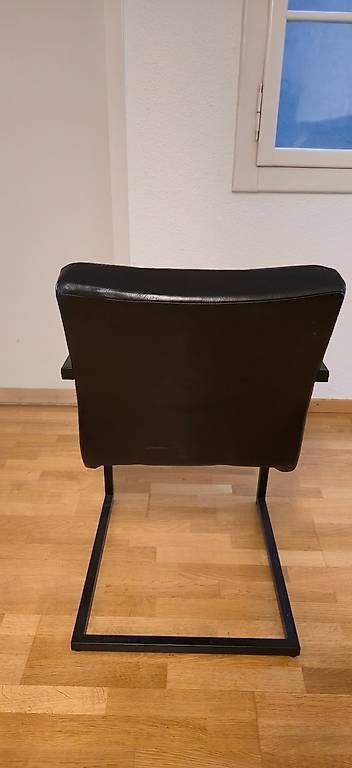 Chaises: Vier Stühle aus Echtleder – D'occasion à Bern par lma_9qdg 2