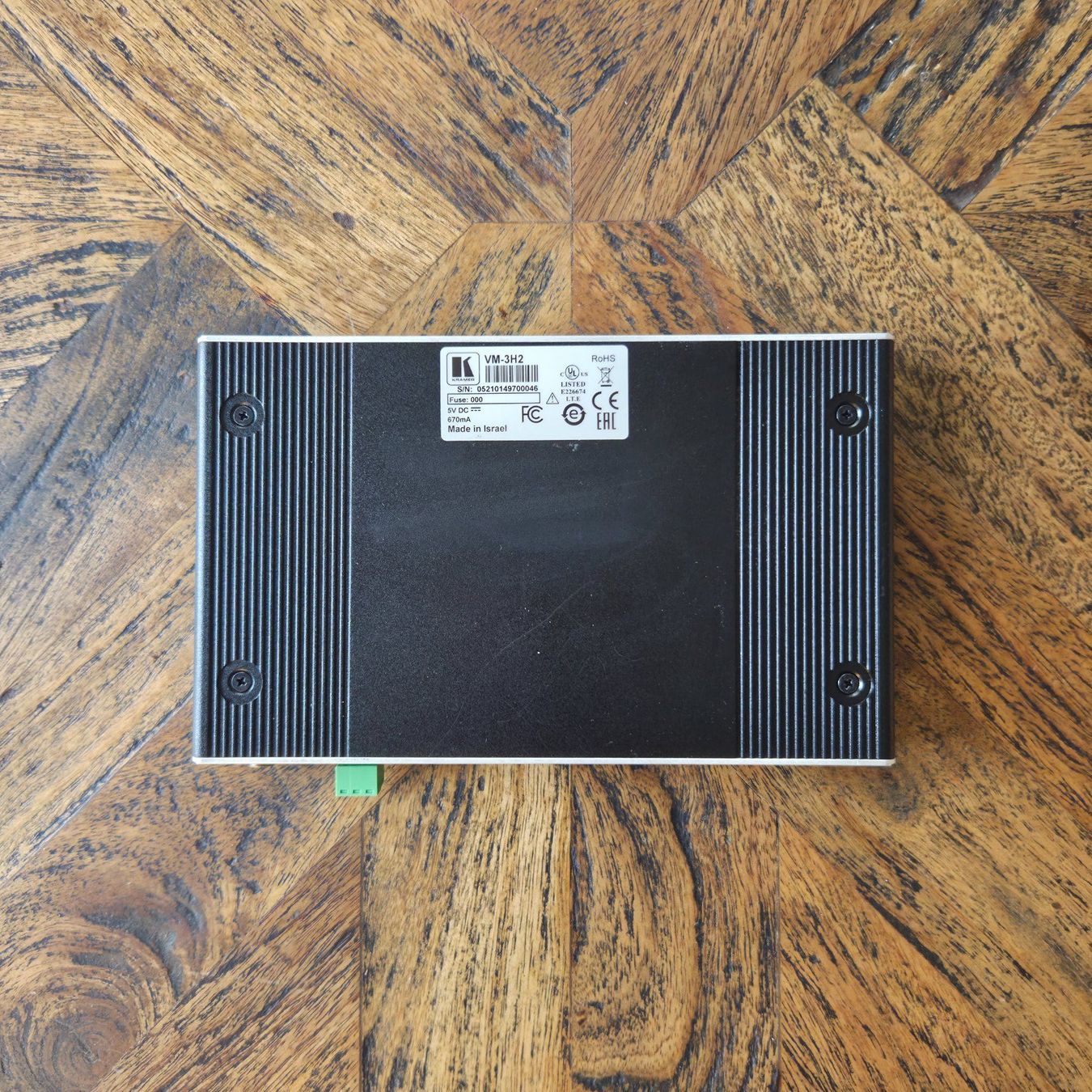 Adattatori: Kramer MegaTOOLS VM-3H2 HDMI Verteilerverstärker – Usato da Zürich venduto da Wickeddude 2