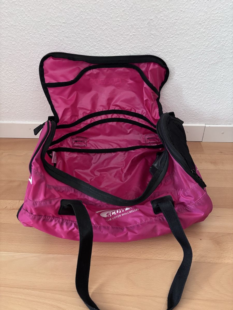 Speedo Sacs: Sporttasche Speedo klein, pink – D'occasion à Luzern par Pflanzen-Mama 2