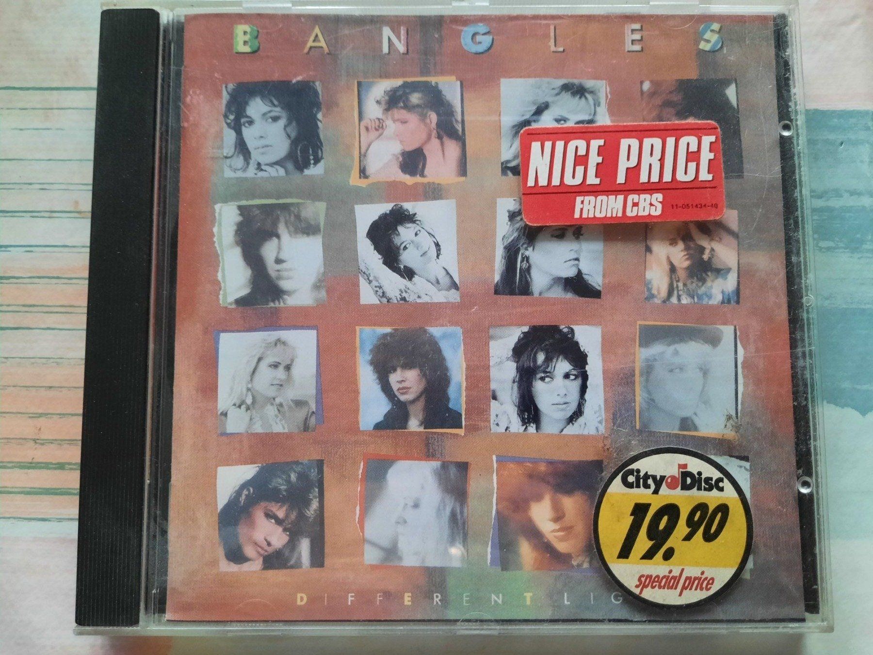 CD: Cd Bangles - Different light – Usato da Pully venduto da bro_n52j