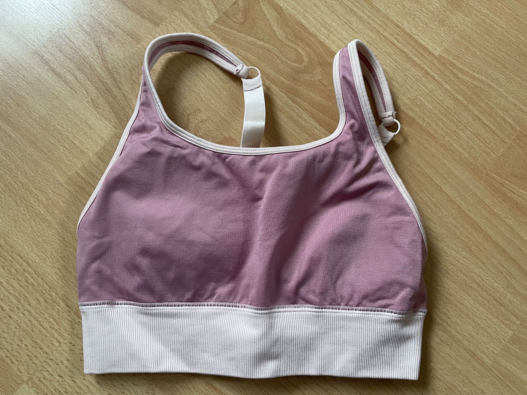Autres dessous: Fabletics Sport BH, Gr. S - Rosa – D'occasion à Zürich par sarah_5