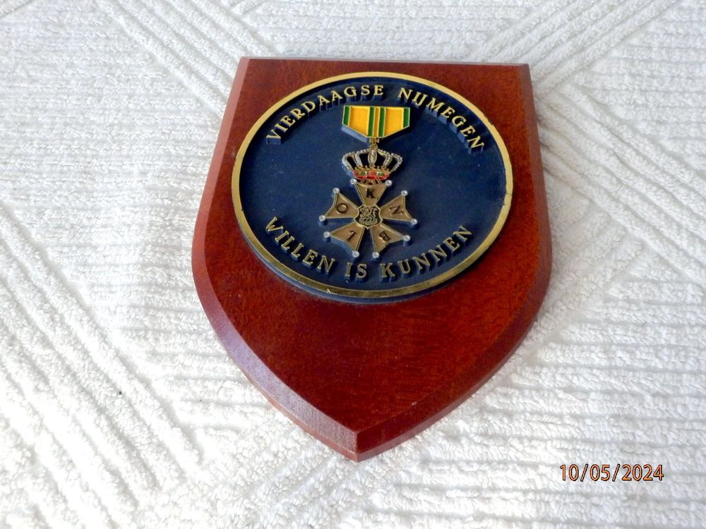 Médaille Vintage Volksmarch 1981 – Croix-Rouge Allemande, Nieder-Olm