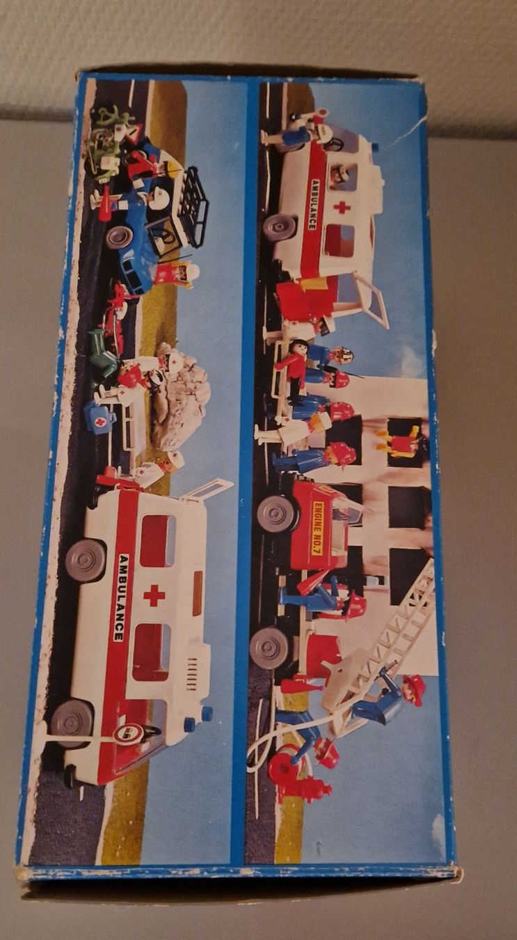 Playmobil Spielzeuge: Playmobil Klicky "Ambulanz" (OVP) – Gebraucht aus Aarau von Vintage1969 9