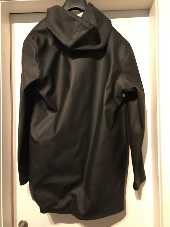 Stutterheim Giacche: Veste STUTTERHEIM noire XS – Usato da Muri b. Bern venduto da Saldayann 1