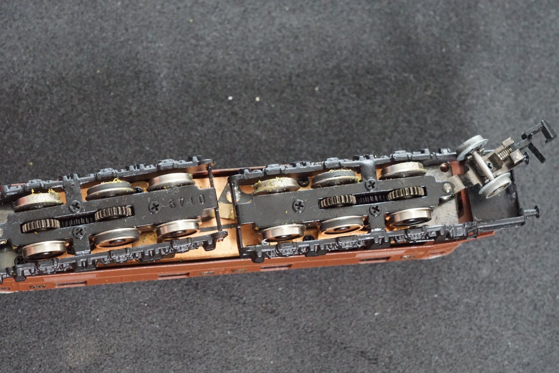 Metropolitan Modellini di ferrovie: Metropolitan Ae 6/8 BLS braun Nr. 204 – Usato da Gränichen venduto da iknow 3