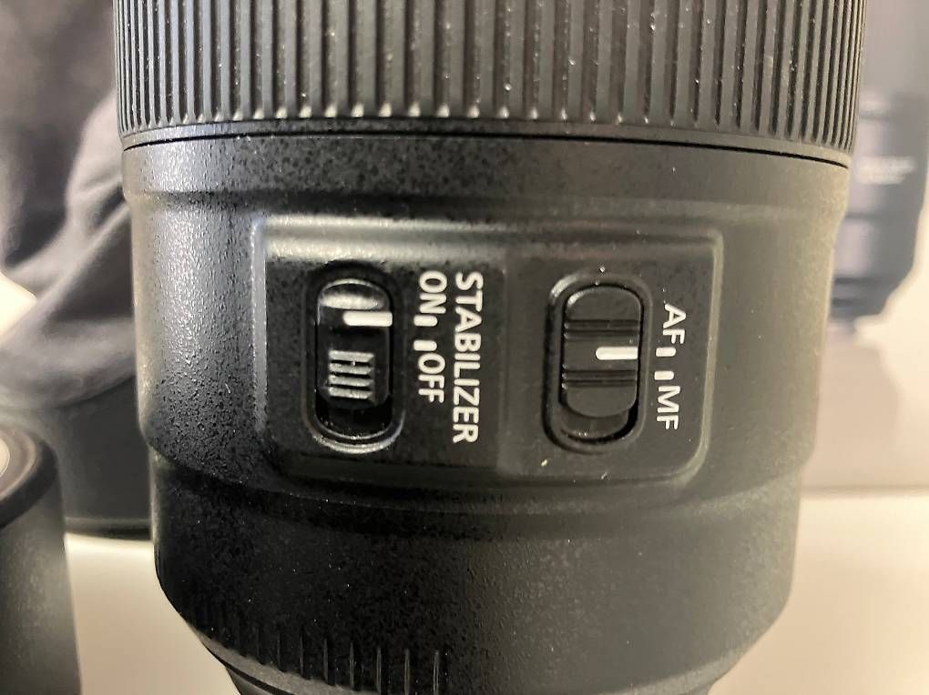 Canon Obiettivi: Canon EF 85mm 1:1.4 L IS – Usato da Genève venduto da Capt3 2