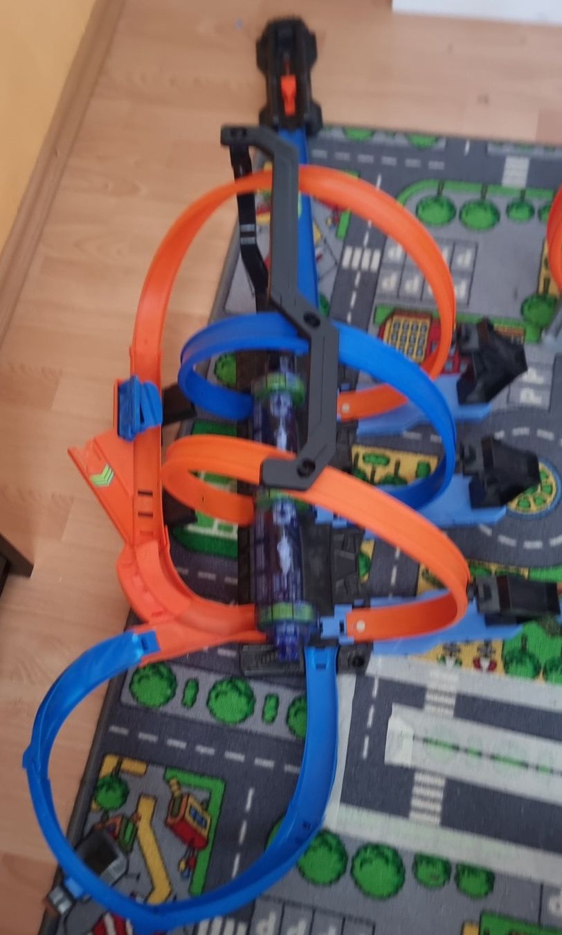 Hot Wheels Spielzeuge: 7x Hot Wheels Bahnen – Gebraucht aus Konolfingen von Goofy021 4