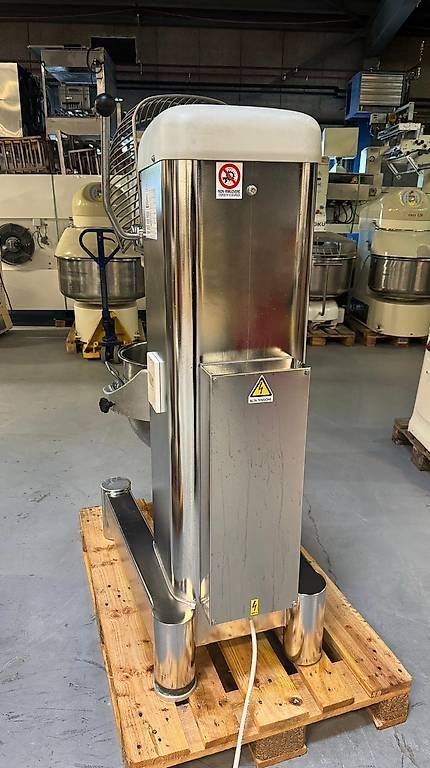 Elettrodomestici da cucina: Planetrührmaschine 40 Liter – Usato da Brugg AG venduto da lali88 1