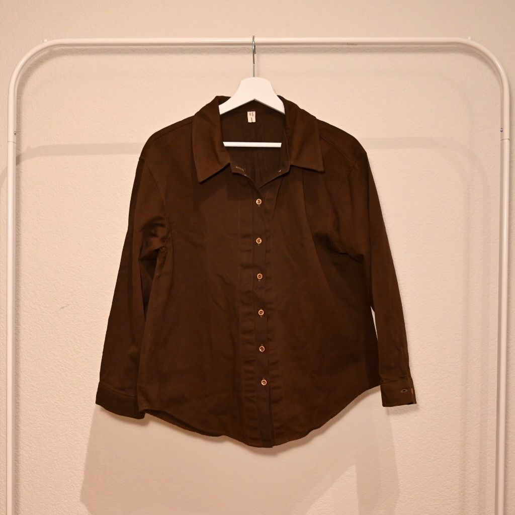 Camicie: Braunes Baumwoll Hemd – Nuovo e nell'imballaggio originale da Zürich venduto da cla_7w78 1