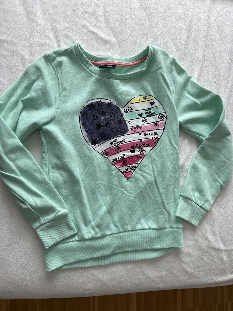 Pulls et sweat-shirts: Grüne Pulli gr 146 – D'occasion à Adligenswil par Phoenix2017