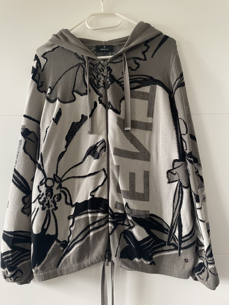 Monari Vestes: Monari Strickjacke mit Kapuze – Neuf (Voir description) à Uttwil par Mirabellablau