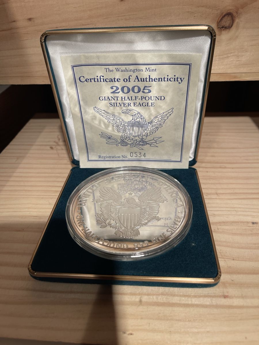 Tutti le monete: PIÈCE USA DE 8 ONCES COLLECTION – Nuovo e nell'imballaggio originale da Peney-le-Jorat venduto da V70r0
