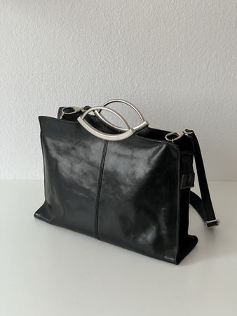 Sac vintage Giuliano cuir noir poignée métallique 