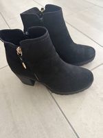 Schwarze Stiefeletten in Grösse 39 wie neu